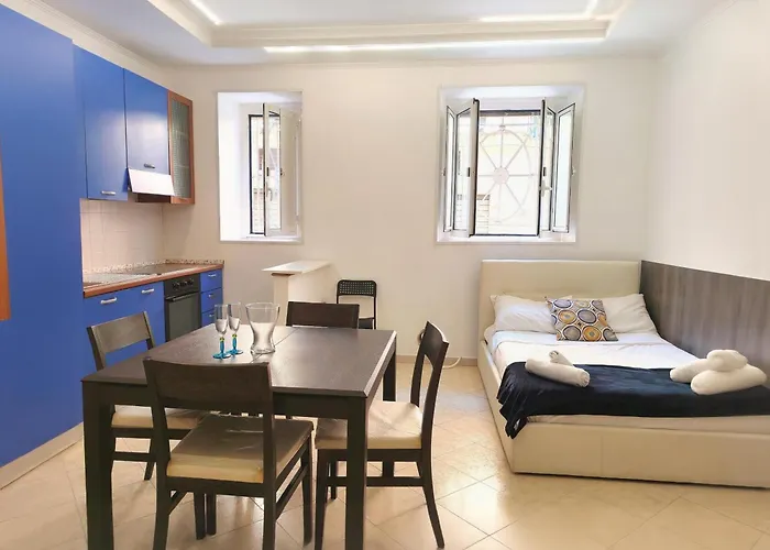 Apartment Carma32 - Brightful Close To Citycenter
